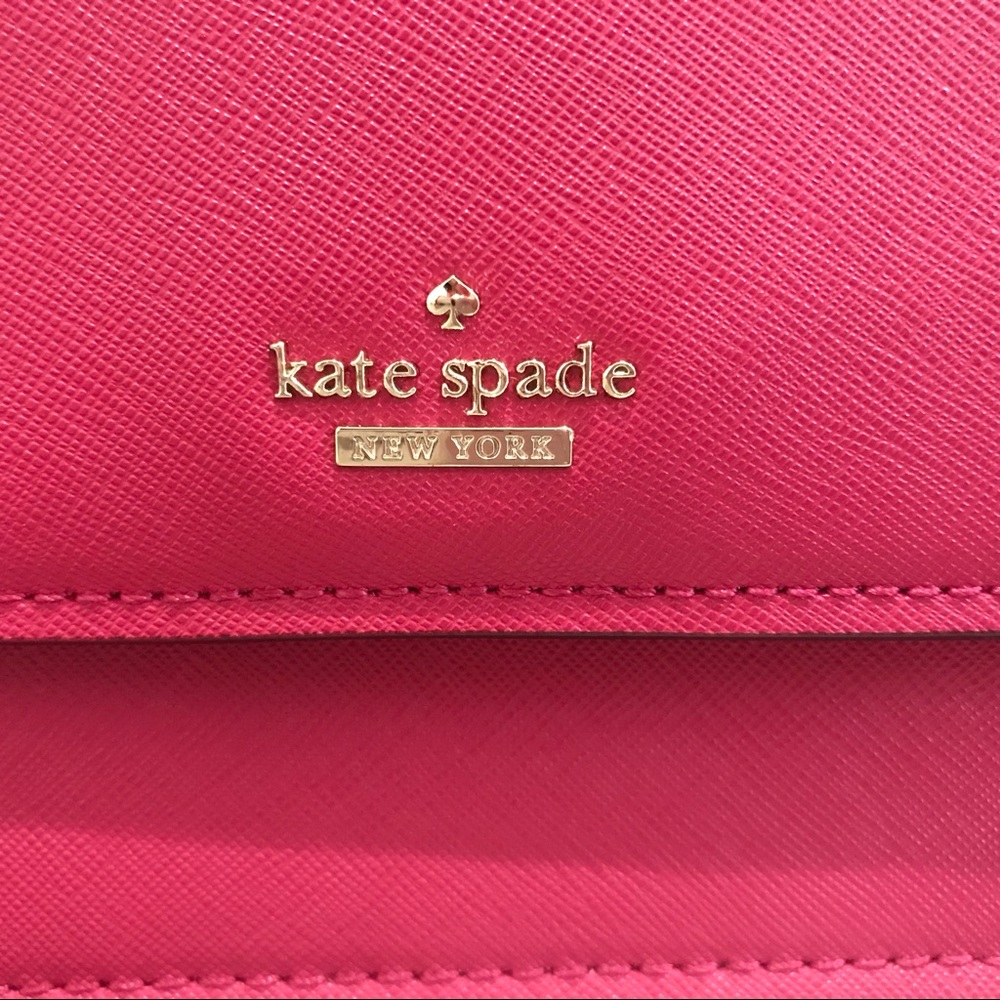 Kate Spade Classic Elegant Shoulder Purse - Picture 3 of 8